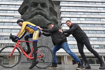 Chemnitzer Friedensfahrt: Am Ziel sind alle Gewinner - Hagen Schanze, Kai Winkler und Steffen Ulbrich (Foto von links) gehören zum Organisationsteam der Friedensfahrt.