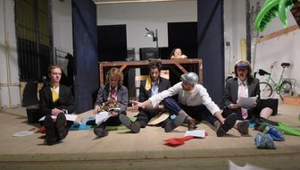 Chemnitzer Friedenspreis für Theaterprojekt - Das Theaterprojekt (das Foto entstand bei einer Probe) wurde mit dem Chemnitzer Friedenspreis geehrt.