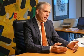 Chemnitzer Haushaltspolitiker Peter Patt zum Ampel-Bruch: „Investitionen und die Schuldenbremse haben nichts miteinander zu tun“ - Peter Patt im Gespräch mit der „Freien Presse“ in seinem Büro in Chemnitz.
