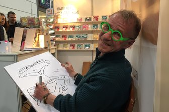 Chemnitzer Karikaturist Rainer Bach verstorben - Cartoonist Rainer Bach auf der Leipziger Buchmesse 2016.