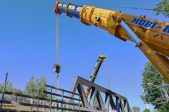 Chemnitzer Modell: Tonnenschwere Brücke für Strecke nach Aue montiert - Mit Spezialtechnik wurde die neue Brücke in Position gebracht.