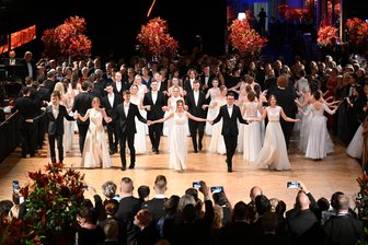 Chemnitzer Opernball 2026 bricht Rekord - Beim Opernball am 15. Februar hatten 27 Debütanten-Paare ihren großen Auftritt.