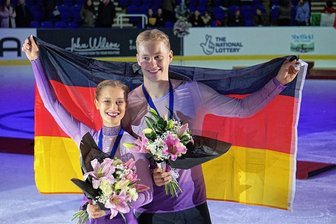 Chemnitzer Paarläufer bei Grand Prix erstmals auf dem Podest - Die Chemnitzer Letizia Rocher und Luis Schuster erkämpften in Sheffield ihren bislang wertvollsten Erfolg in der Meisterklasse. In der vergangenen Saison waren sie Fünfte bei der Junioren-WM. 
