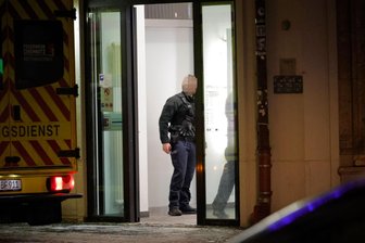 Chemnitzer Polizei beendet Öffentlichkeitsfahndung nach Bankräuber – schweigt aber zu weiteren Details - Am Montag der vergangenen Woche wurde die Bankfiliale überfallen.