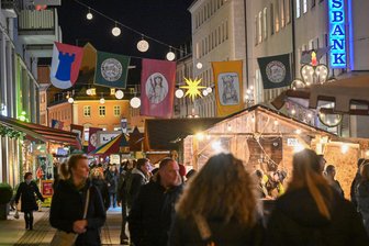 Chemnitzer Rathaus nennt neue Details zu Kompromiss für Klosterweihnacht - Bleibt 2026 erhalten, zieht aber um: die Klosterweihnacht auf dem Chemnitzer Weihnachtsmarkt.