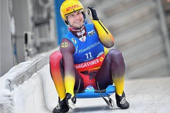 Chemnitzer Rodeltalent Timon Grancagnolo hat Blut geleckt - Timon Grancagnolo jubelt am Sonntag im Ziel. 
