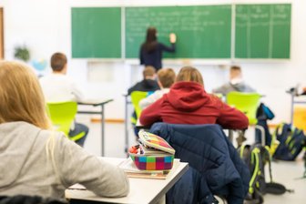 Chemnitzer Schulen im Vergleich: Welche Oberschulen und Gymnasien bringen Schüler erfolgreich zum Abschluss? - An den Chemnitzer Oberschulen und Gymnasien gibt es zum Teil große Unterschiede, wie viele Kinder dort jeweils welchen Schulabschluss erreichen.