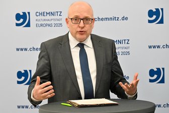 Chemnitzer Sparkurs: OB Schulze äußert sich erstmals zum Agieren seines Finanzbürgermeisters - Der Chemnitzer Oberbürgermeister Sven Schulze (SPD) hatte sich öffentlich noch nicht zur zum Teil heftig kritisierten jüngsten Ausgabensperre von Finanzbürgermeister Ralph Burkhart (CDU) geäußert. Nun bezog er erstmals Stellung.