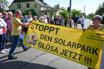 Chemnitzer Stadtteil macht mobil gegen Solarpark: „Ganz, ganz gruselig“ - Der geplante Bau eines großen Solarparks neben ihren Grundstücken ist im Chemnitzer Stadtteil Glösa derzeit das Thema Nummer 1.