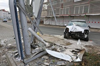 Chemnitzer Straße nach Unfall voll gesperrt -
