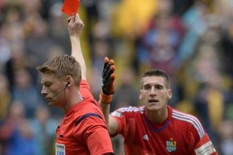 Chemnitzer Torhüter Kunz für zwei Spiele gesperrt -