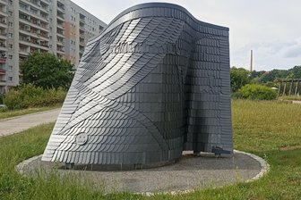 Chemnitzer Tourist-Information kündigt Bustour zu Purple Path an - Die Purple-Path-Tour soll bis zum Kunstwerk in Zwickau führen.