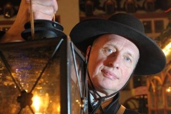 Chemnitzer Türmer soll den Ehrenpreis der Stadt erhalten - Der Chemnitzer Türmer Stefan Weber soll zu seinem 70. Geburtstag für seine langjährige Arbeit den Ehrenpreis der Stadt erhalten. Bis heute führt er Gäste durch das Rathaus und auf dessen Turm.