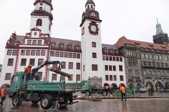 Chemnitzer Weihnachtsbaum wird zerlegt -