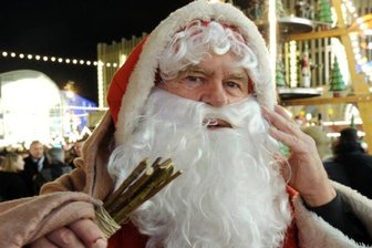 Chemnitzer Weihnachtsmarkt: Weihnachtsmann wartet auf Post - Kinder können sich melden -