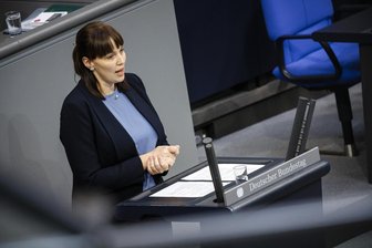 Chemnitzerin Nora Seitz (CDU) im Bundestag: „Da musste ich dem Kanzler mal die Meinung sagen“ - Nora Seitz (CDU) hat sich binnen eines Jahres ein Netzwerk in Berlin aufgebaut und kürzlich auch dem Kanzler Paroli geboten.