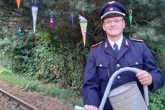 Chemnitztalbahn überrascht Schulanfänger - Martin Bauch vom Verein Eisenbahnfreunde Chemnitztal lädt zur Zuckertütenfahrt mit der Chemnitztalbahn ein.