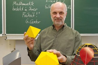 Chinesische Uni ehrt Chemnitzer Professor - Horst Martini, Inhaber der Professur Geometrie der TU Chemnitz.