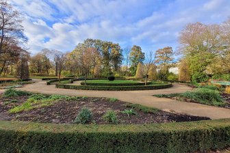 Chor lädt zum musikalischen Spaziergang durch den Stadtpark ein -