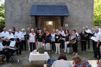 Chorkonzert zugunsten der Gemeinde - Unter Leitung von Bernhard Kratzmann gestaltete der Georgius-Agricolas am Gesauer Wasserturm ein Benefizkonzert.