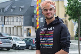 Christopher Street Day in Stollberg feiert queeres Leben - Leon Ahlgrimm ist Organisator des Christopher Street Days in Stollberg.