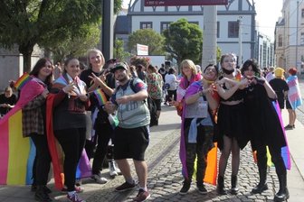 Christopher Street Day: Mehr Politik und Aufklärung - In echter Feierlaune präsentierten sich im vergangenen Jahr viele Gäste des ersten Christopher-Street-Day in Zwickau. 