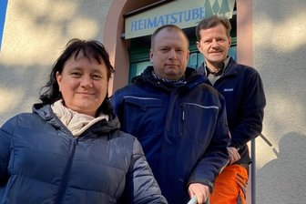 Chronik greift auch Verwechslung mit Folgen auf - Ines Münzner, Matthias Schletter und Frank Bayer haben in den vergangenen Monaten viel Zeit in der Heimatstube verbracht. Jetzt ist das Ergebnis so gut wie druckfertig: die Chronik anlässlich 575 Jahre Auerbach.
