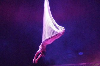Circus Karl Buch präsentiert in Auerbach neues Programm - Der Circus Karl Buch gastiert in Auerbach.