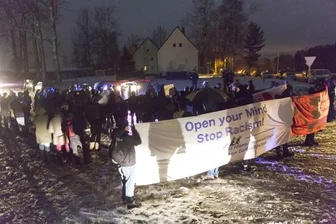 Clausnitz: Rund 100 Demonstranten setzen Signal gegen Fremdenhass -