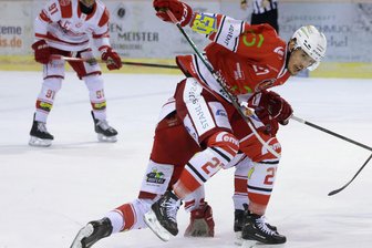 „Clips in den Drittelpausen gehören überall zum Standard“: Thomas Reichel von den Eispiraten Crimmitschau spricht über Internet-Kritik von Fans - Stürmer Thomas Reichel, der momentan mit einer Schulterverletzung ausfällt, spricht über die Kritik der Fans in den sozialen Netzwerken.