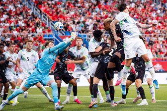 Co-Gastgeber Kanada im letzten WM-Test nur 1:1 gegen Irland - Kanada ging beim 1:1 gegen Irland durch ein Eigentor in Führung.