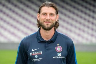 Co-Trainer Robin Lenk erwirbt A-Lizenz als Trainer - Robin Lenk, Co-Trainer des FC Erzgebirge Aue.