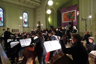 Collegium Musicum und Projektchor gestalten Passionskonzert in Werdau - Bereits seit 2013 veranstaltet das Collegium Musicum Werdau Passionskonzerte in der Bonifatiuskirche.