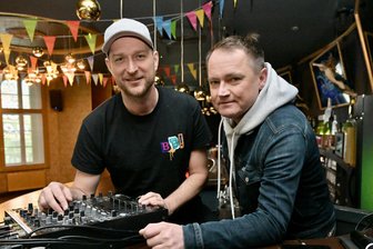 Comeback nach zehn Jahren: Zwei Legenden sollen bei „New Noize Meets BPM-Club Revival“-Party in Zwickau wieder auferstehen - Andreas Marschner (links) und Marco Märtig haben früher bei ersten „New Noize“-Partys im BPM-Club zusammen aufgelegt.