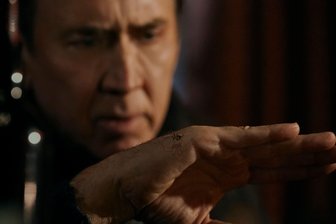 Comic trifft Krimi: Nicolas Cage als alternder Spider-Man - Szene aus der neuen Serie "Spider-Noir" mit Nicolas Cage als Ben Reilly beziehungsweise Spiderman - die acht Folgen sind ab 27. Mai bei Prime Video im Programm.