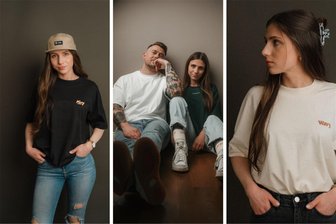Coole Klamotten aus Mülsen: Freizeitmode im Zeichen des Vierer-Schachts - Caps, Shirts und Pullover der Marke „Wavy“ aus Mülsen. Die Gründer Michael Franke und Simeon Heinz haben mit Freunden vor über 20 Jahren in Micheln einen Skatepark aufgebaut. Die Verbindung zur Szene lebt in ihrem Streetwear-Label weiter.