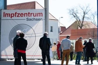 Corona-Erstimpftermine in Sachsen ab Juni nur noch in den großen Städten buchbar - Das Impfzentrum an der Messe Dresden ist eins von nur drei Zentren in Sachsen, die erhalten bleiben sollen.