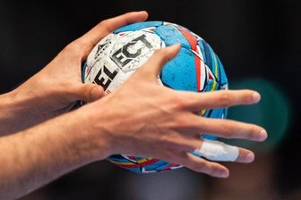 Corona-Fall: Spiel des BSV Sachsen in Zwickau abgesagt - Das Heimspiel des BSV Sachsen Zwickau gegen Werder Bremen am Samstag ist abgesagt worden. Der Grund: Ein Corona-Fall beim BSV Sachsen.