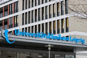 Corona-Impfung als "Körperverletzung" - Uni Leipzig trennt sich von Lehrpraxis - Das Universitätsklinikum Leipzig.