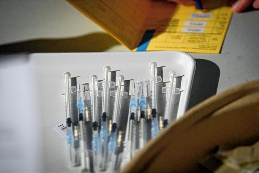 Corona-Impfzentren kosten Freistaat Sachsen 242 Millionen Euro - Mehr als 3,3 Millionen Corona-Impfungen wurden in den sächsischen Impfzentren verabreicht.