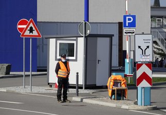 Corona in Chemnitz: Anzahl der Erkrankten steigt - Frequenz in Ambulanz geht zurück - Am Donnerstag hielt sich der Andrang an der Corona-Ambulanz in Grenzen.