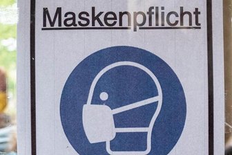 Corona in Sachsen: Städte und Landkreise verschärfen Corona-Maßnahmen - Im Freistaat Sachsen sind am Freitag 661 neue Corona-Fälle gemeldet worden.