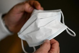 Corona-Lage im Vogtland: Maskenpflicht bleibt, Preisunterschiede bei PCR-Tests - Trotz der anhaltend sehr niedrigen Coronafallzahlen im Vogtlandkreis ist derzeit keine kurzfristige Aufhebung der Maskenpflicht in Südwestsachsen in Sicht.