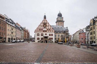 Corona-Lage im Vogtland: Verunsicherung bei Ersatzterminen fürs Impfen - Plauen im Corona-Winter.