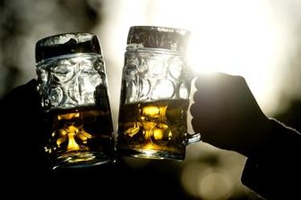 Corona-Lage im Vogtland: Warum Elsterberg auf eigenes Public Viewing verzichtet - Die Stadt Elsterberg will ihren Gastronomen nach dem Ende des Lockdowns nicht unnötig Konkurrenz machen.