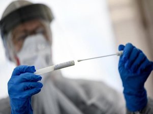 Corona-Lage in Chemnitz: 263 Covid-Patienten im Krankenhaus, 45 auf der Intensivstation - Zwischen Freitag und Montag sind in Chemnitz weitere 522 Neuinfektionen nachgewiesen worden.