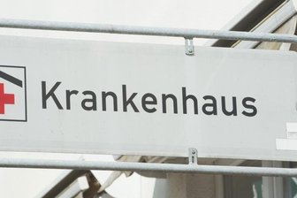 Corona-Lage in Chemnitz: Soldaten helfen im Klinikum aus, Fragen vor Start des Impfzentrums - Fünf Bundeswehrsoldaten unterstützen seit Dienstag die Pflegekräfte im Klinikum Chemnitz.