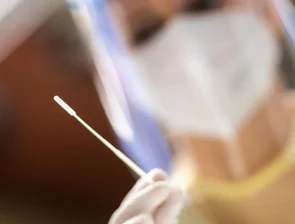 Corona-Lage in Mittelsachsen: Inzidenz wieder leicht gestiegen - Der Wert, der die Anzahl der Neuinfektionen pro 100.000 Einwohner binnen einer Woche anzeigt, lag am Donnerstag bei 110,5. Vor einer Woche wurde die Inzidenz noch mit 238 angegeben.