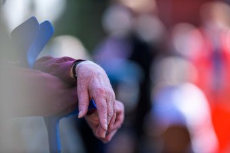 Corona-Lage in Sachsen: Inzidenz im Freistaat jetzt bei 621 - weiterhin zweitniedrigster Wert -