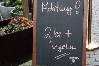 Corona-Lage in Sachsen: So lief das erste Wochenende unter neuen Regeln - Skihänge, Schwimmhallen, Theater, Fitnessstudios und andere Bereiche haben am Wochenende wieder öffnen dürfen - teils mit 2G plus.